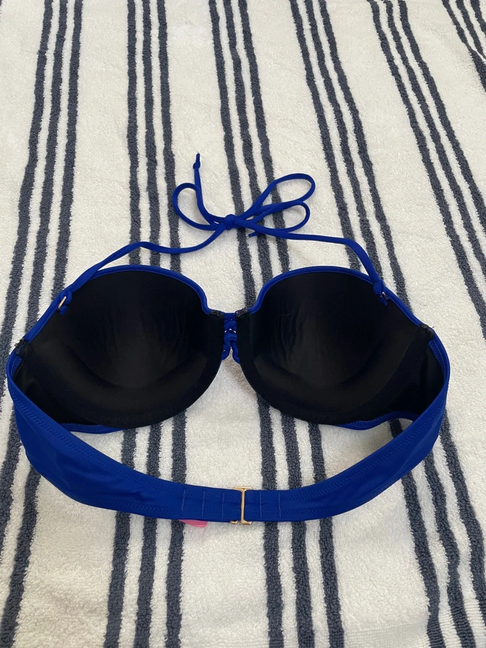 Victoria’s Secret I 34B (top)